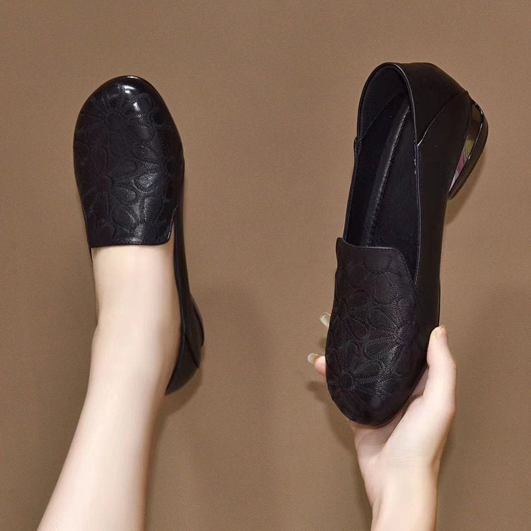 Vintage Round Toe Embroidered Low Heel Casual Women's Leather Shoes eprolo