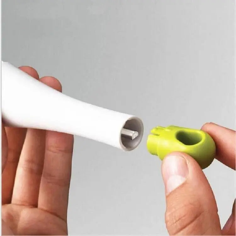 Rotating plastic egg beater multifunctional manual egg mixer easy to clean and dough baking tool eprolo