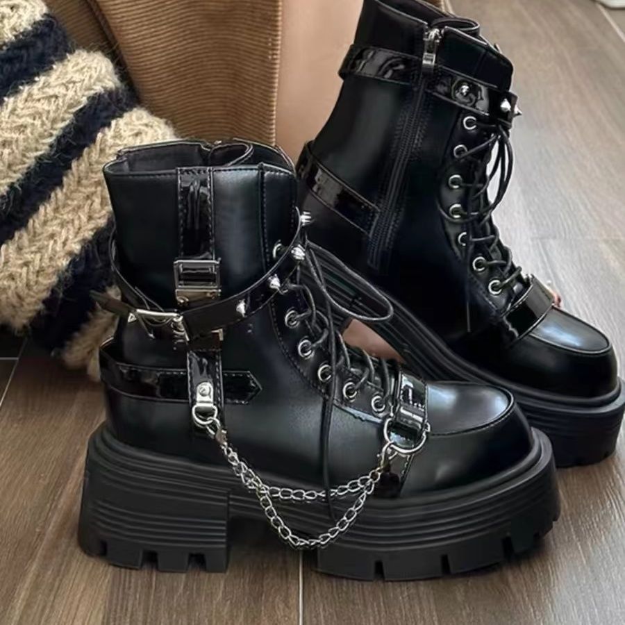Thick soled Martin boots eprolo