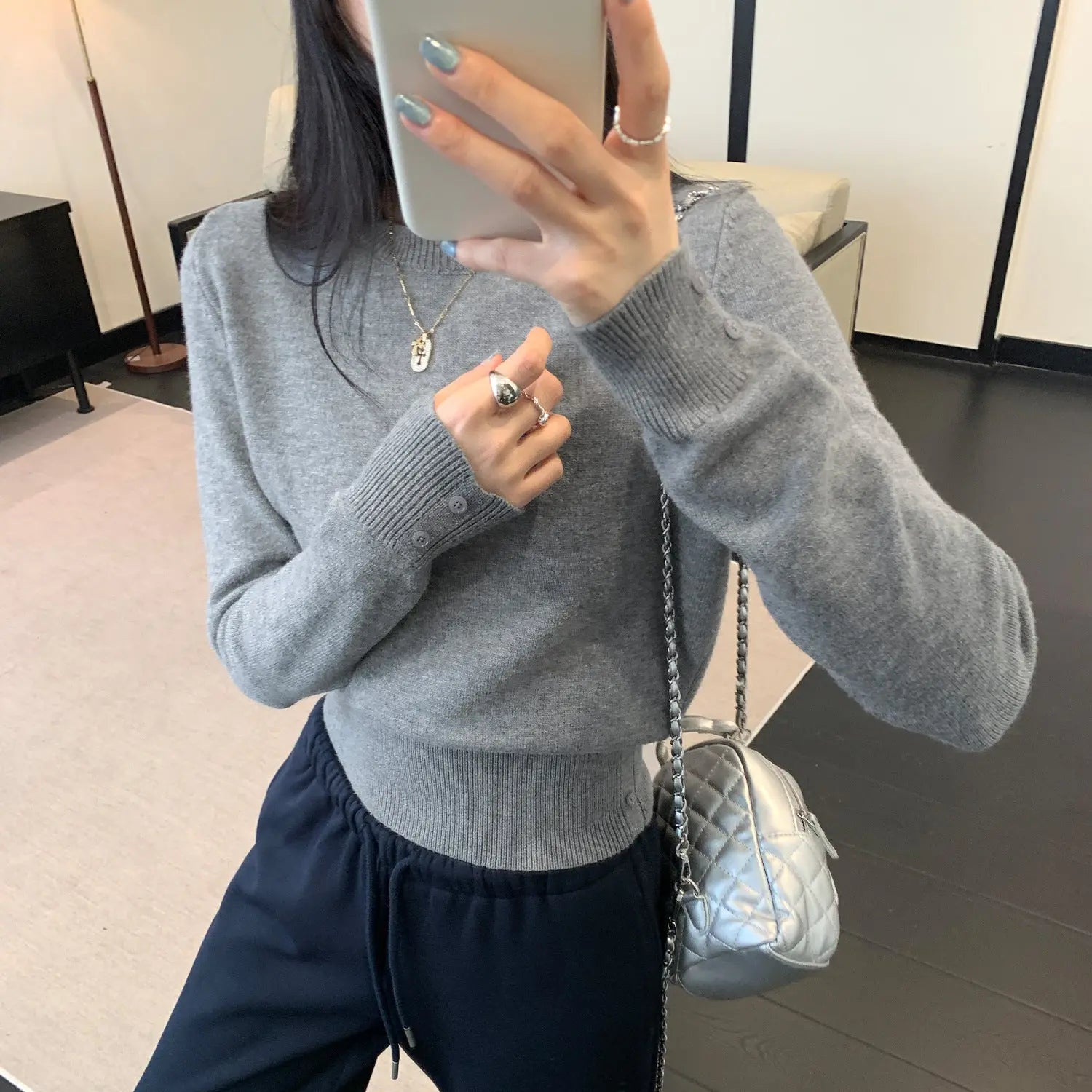 Soft Pink Round Neck Knit Top for Women, Fitted Slim Fit, Short Length Innerwear Sweater eprolo