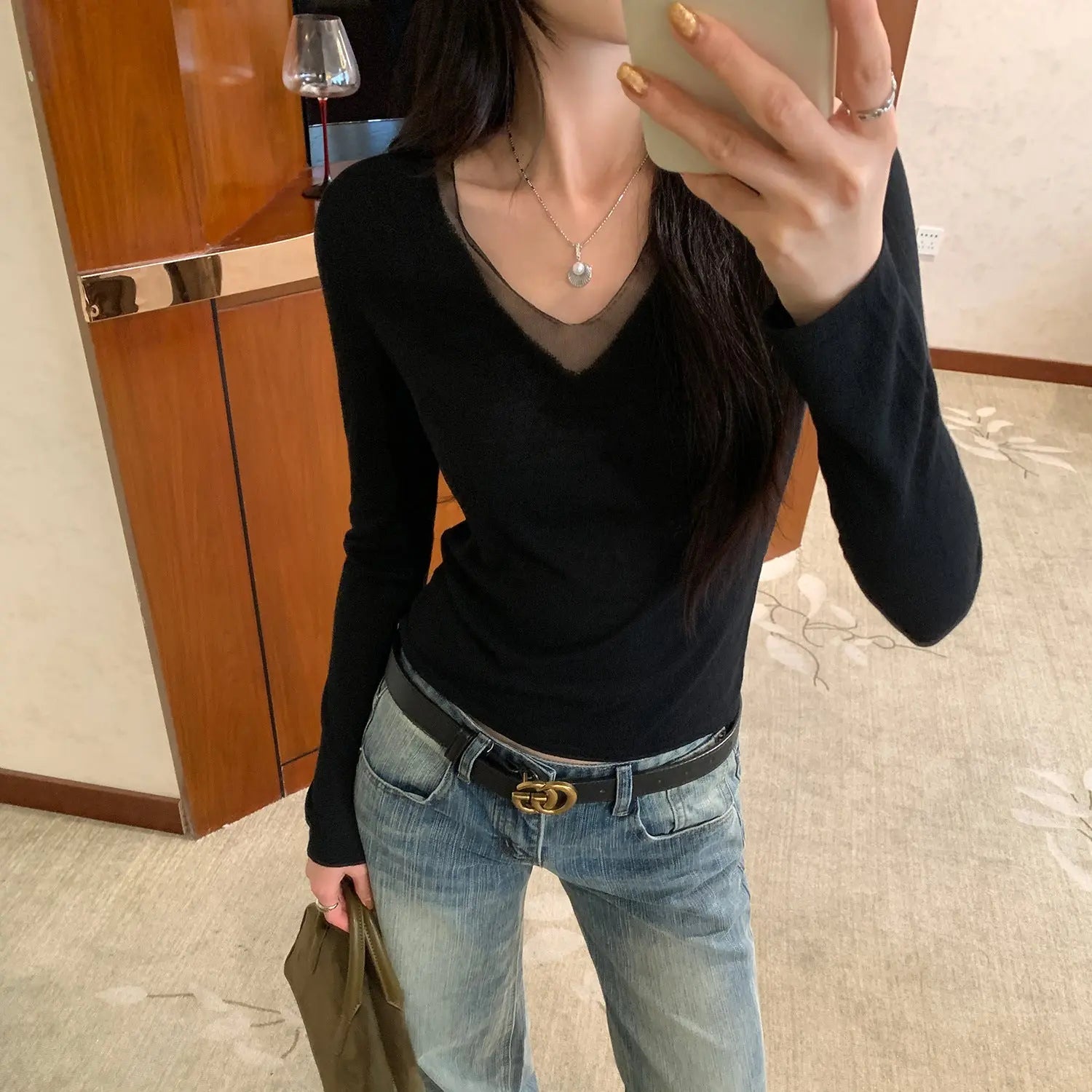 Mesh Spliced White V-Neck Slim Fit Inner Knit Sweater Top eprolo