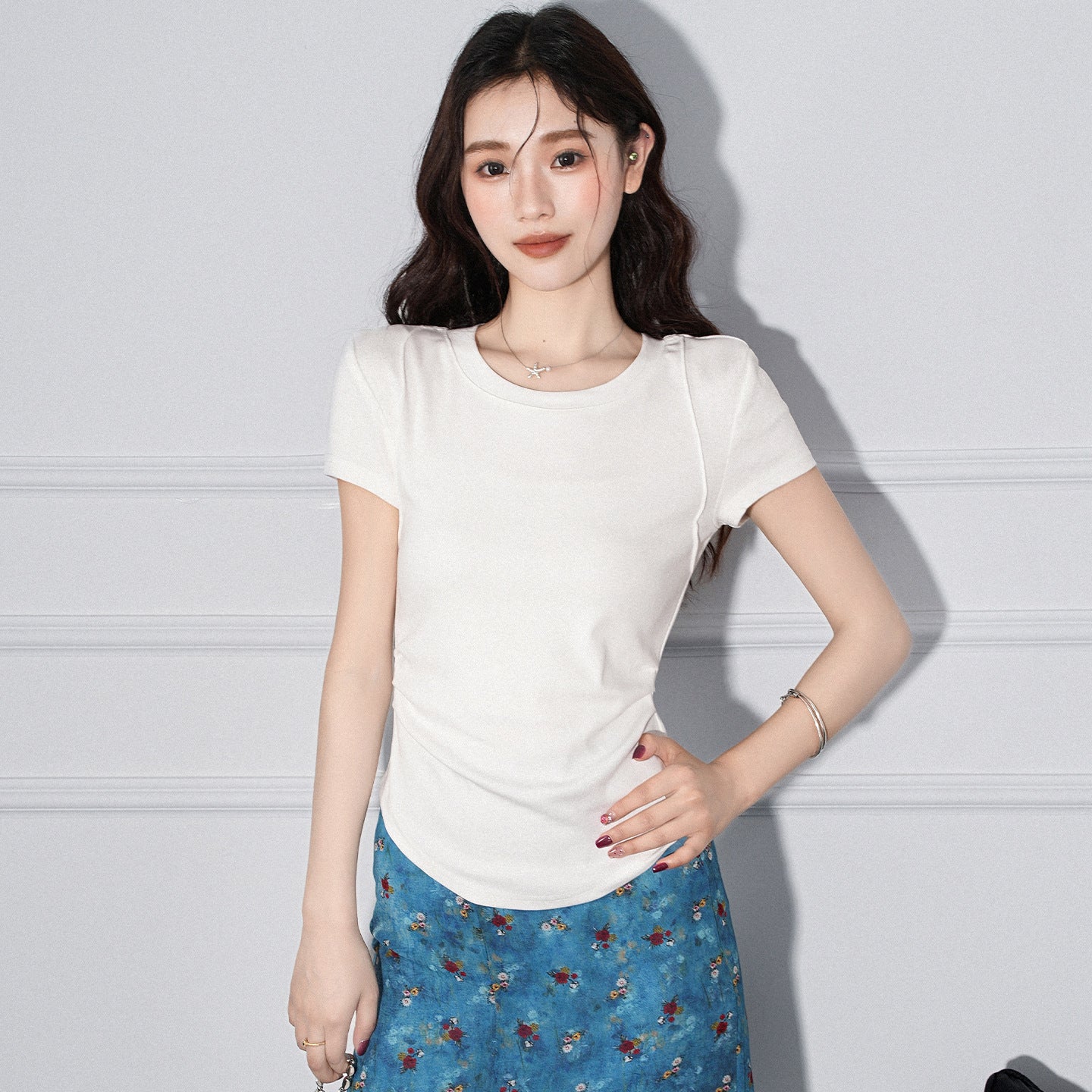 Round Neck Pleated Irregular Hem Short Sleeve T-Shirt for Women eprolo