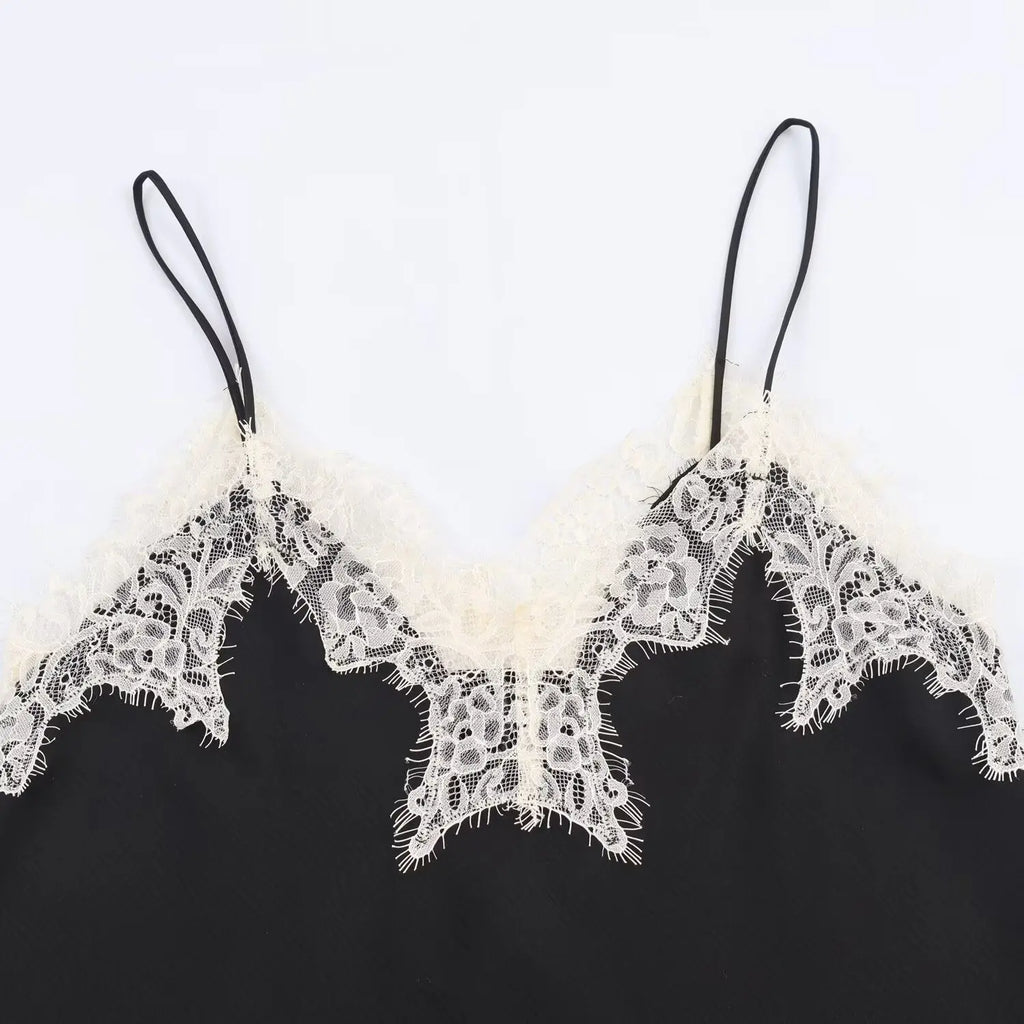 Color blocked lace satin textured top eprolo
